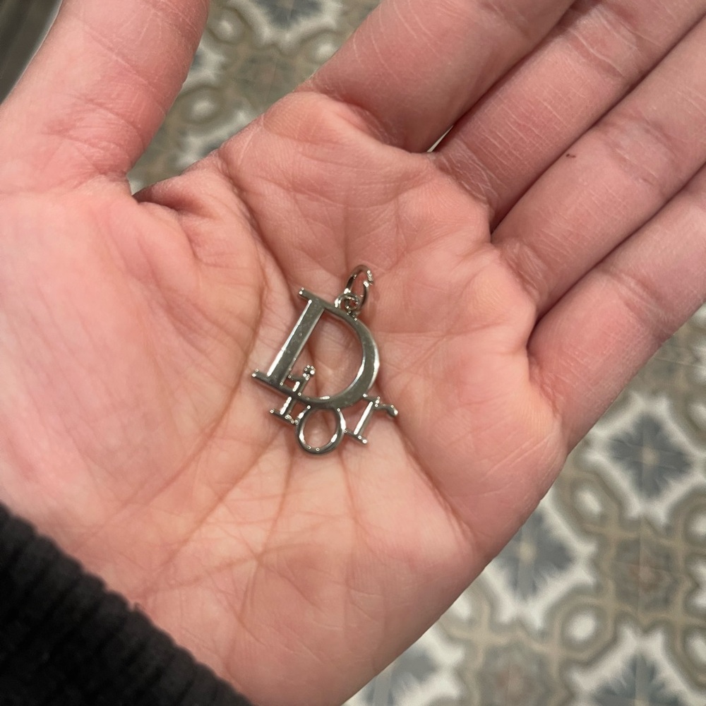 Dior charm